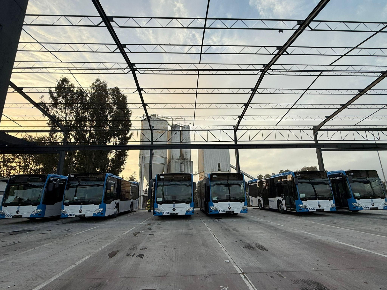 En estos últimos días han llegado seis nuevos autobuses a las cocheras del servicio municipal de transporte.