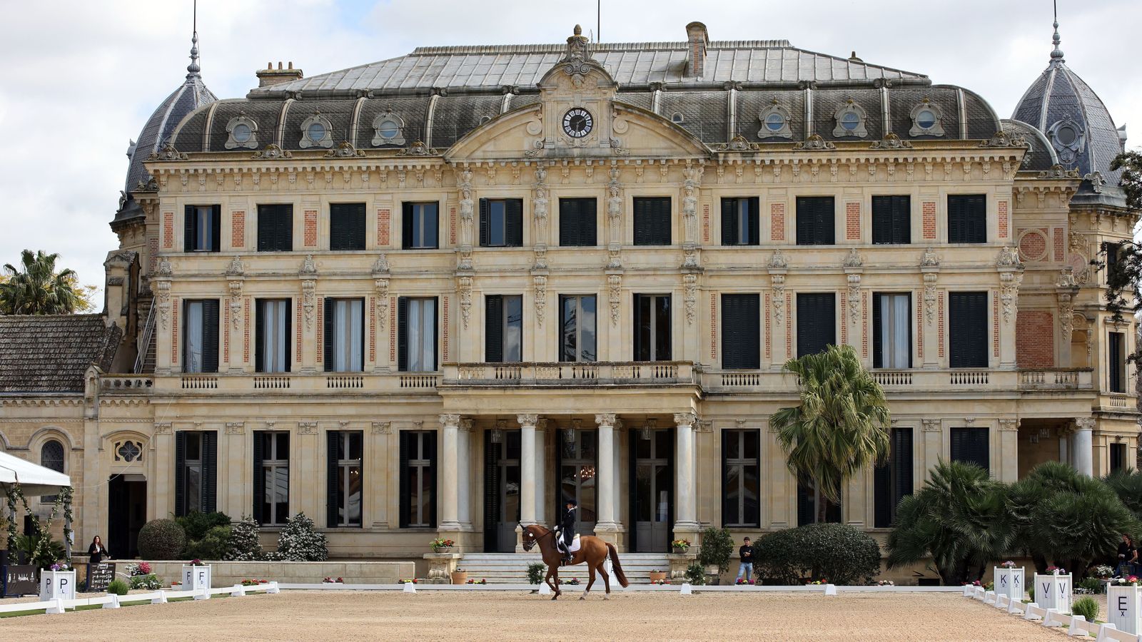 La doma clásica de alto nivel vuelve desde este jueves a la Real Escuela con el Concurso '50 Aniversario'