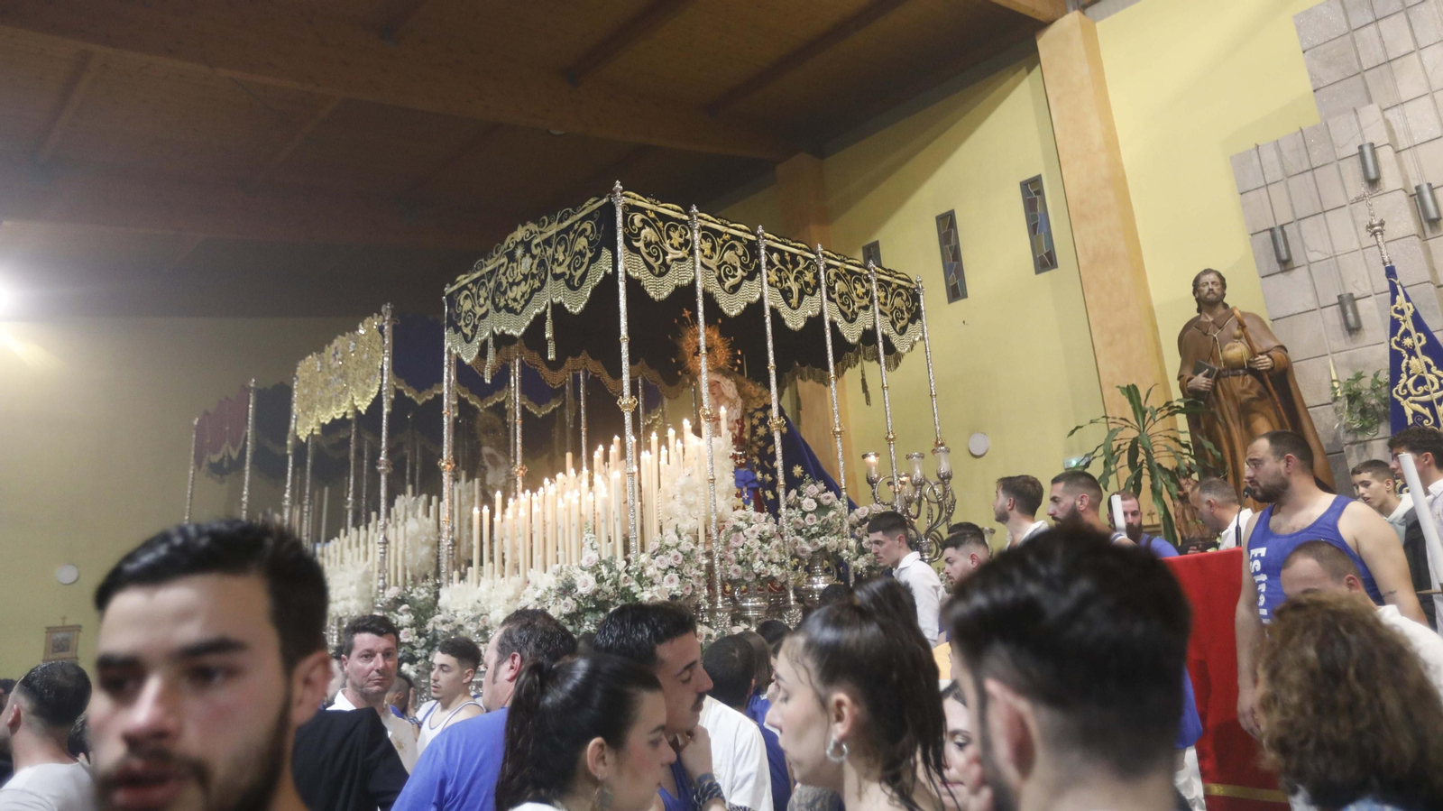 Fotos del Domingo de Ramos en La Línea: La Borriquita y Flagelación