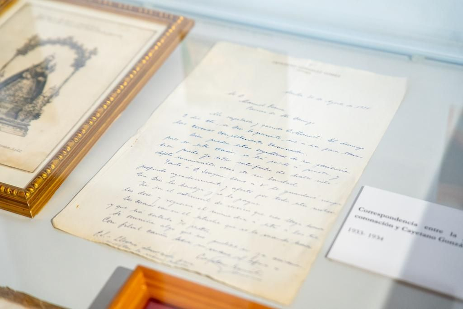 'Araceli en el arte', la exposición por el aniversario de la coronación canónica de la patrona de Lucena, en imágenes