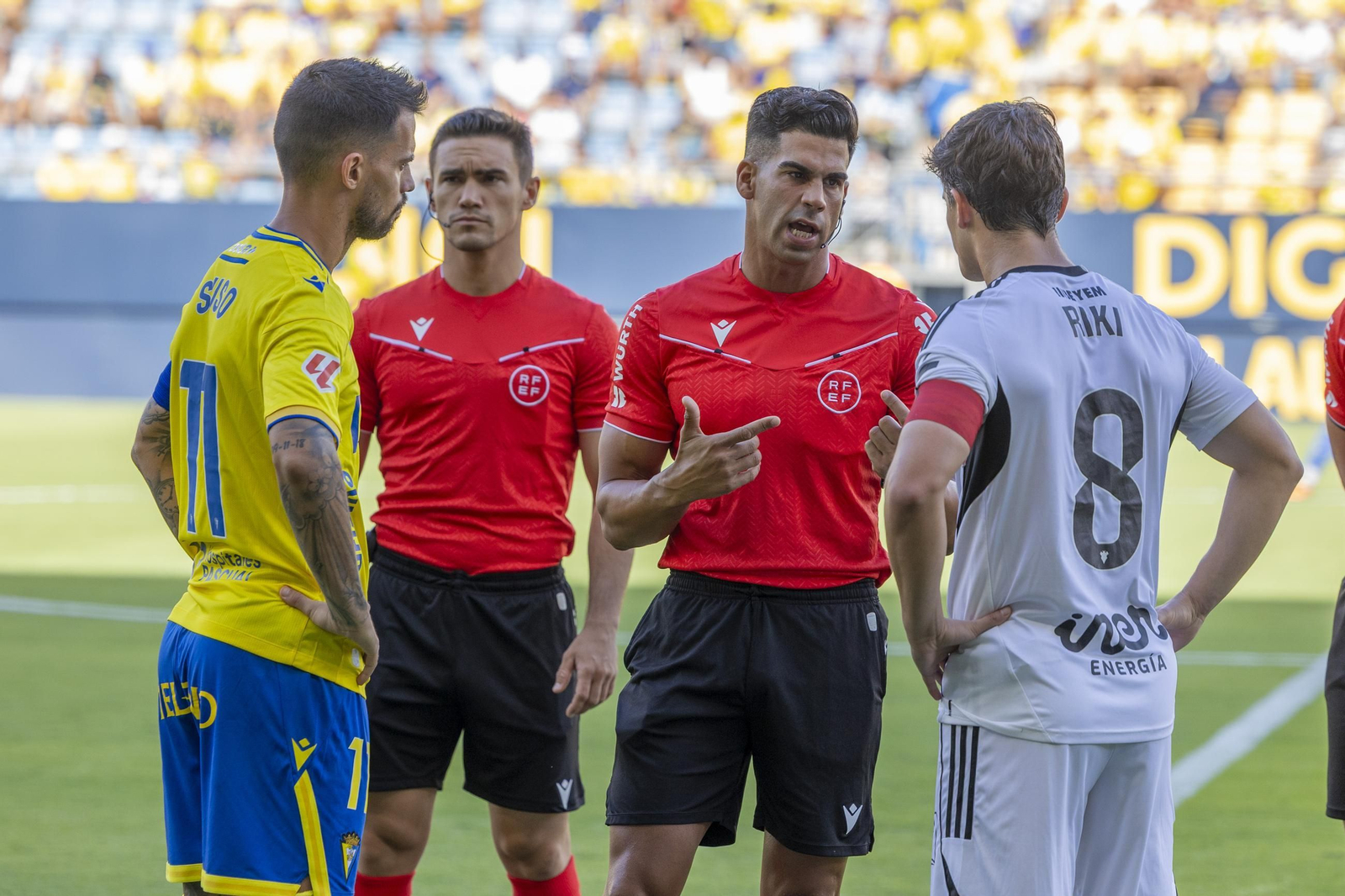 Búscate en las imágenes del Cádiz CF-Albacete