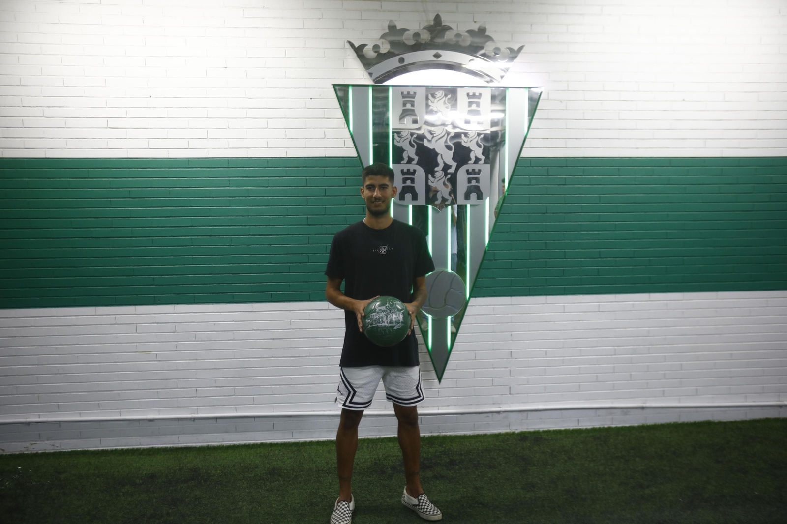 Las imágenes de la presentación de Calderón con el Córdoba CF