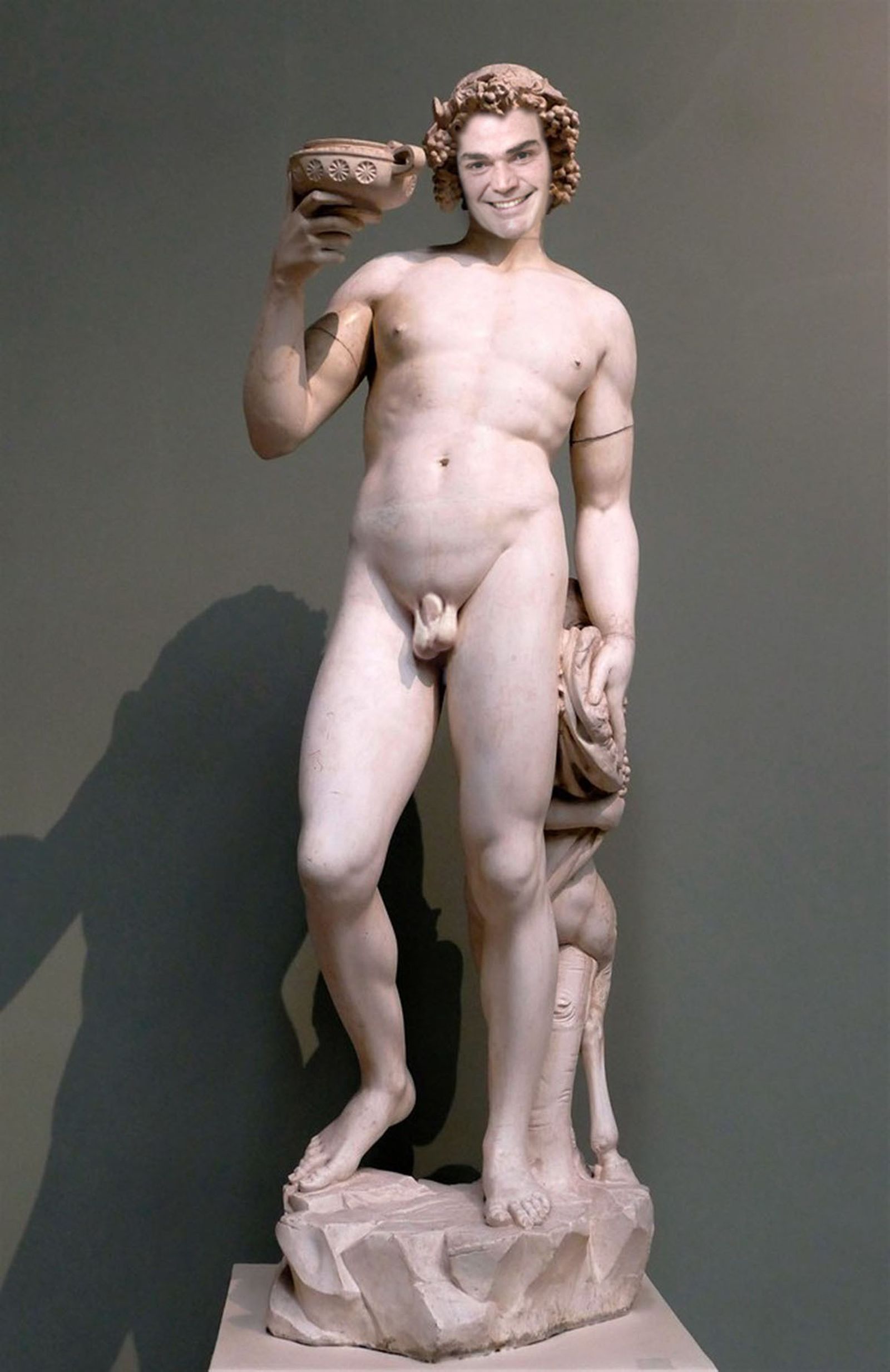 Germán como el Dios Baco.