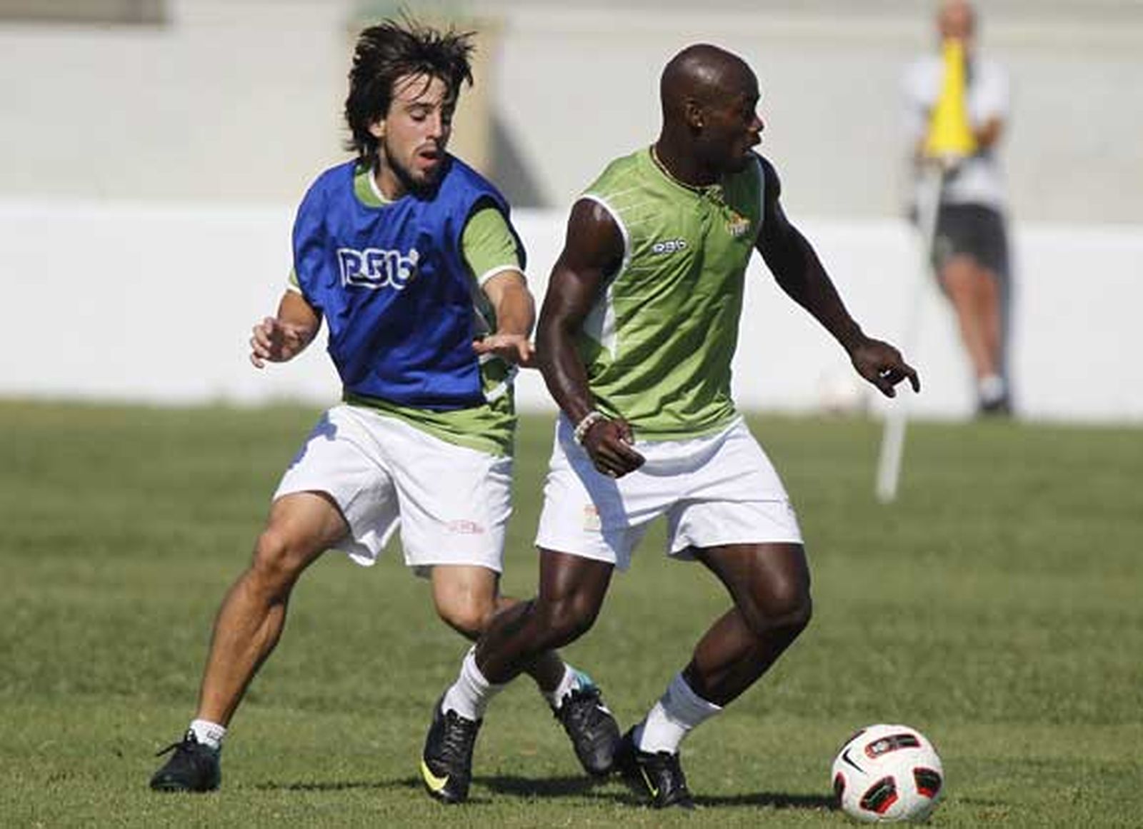 Emana, Beñat y Arzu, dudas para el choque ante la Las Palmas