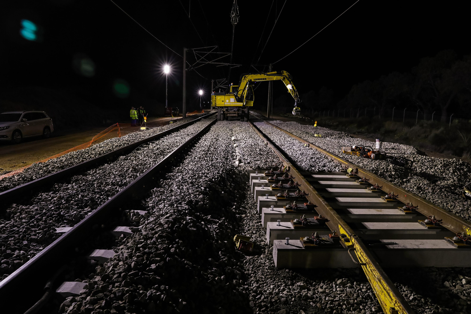 Trabajos de renovación de los desvíos de la línea de AVE Sevilla-Córdoba-Madrid Trabajos de renovación de los desvíos de la línea de AVE Sevilla-Córdoba-Madrid