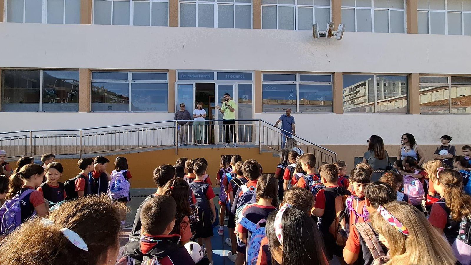 El salesiano Rubén Ponce, en una visita que esta misma semana ha hecho al colegio gaditano, su colegio. El salesiano Rubén Ponce, en una visita que esta misma semana ha hecho al colegio gaditano, su colegio.