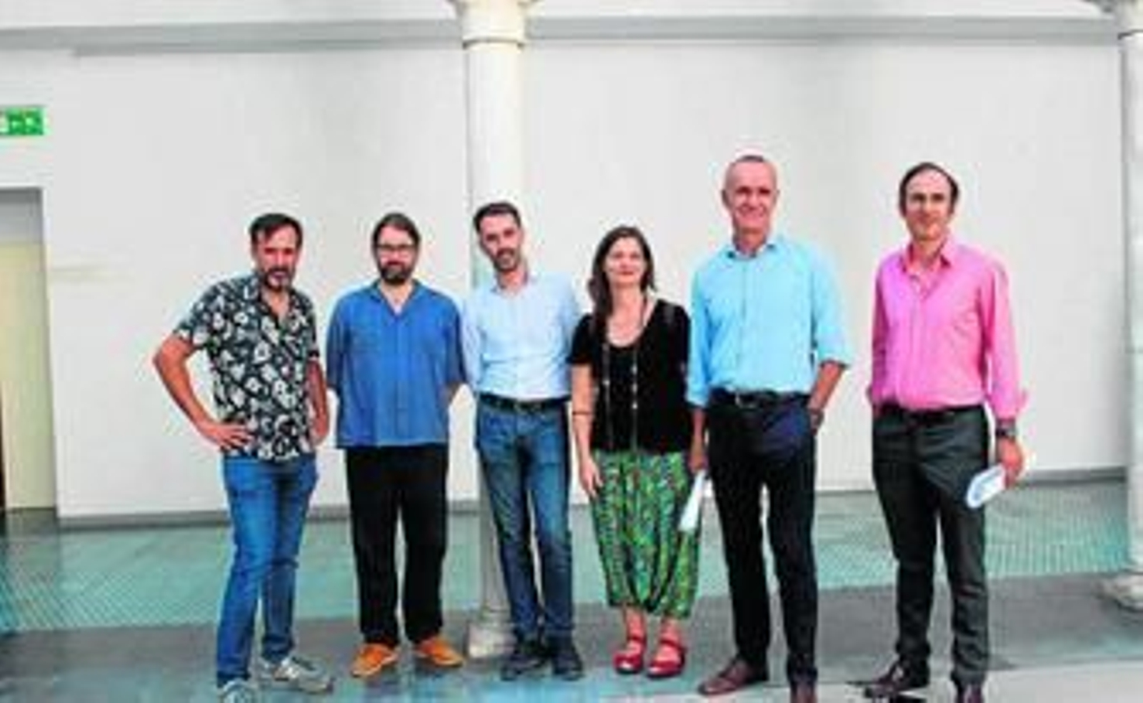 Ángel Fernández, Francisco Matute, de 'JotDown'; Francisco Cerrejón, director del ICAS; Maite Aragón, de La ExtraVagante; Antonio Muñoz, delegado de Cultura y Turismo, y Luis Méndez, director de Cultura y Patrimonio de la Universidad.