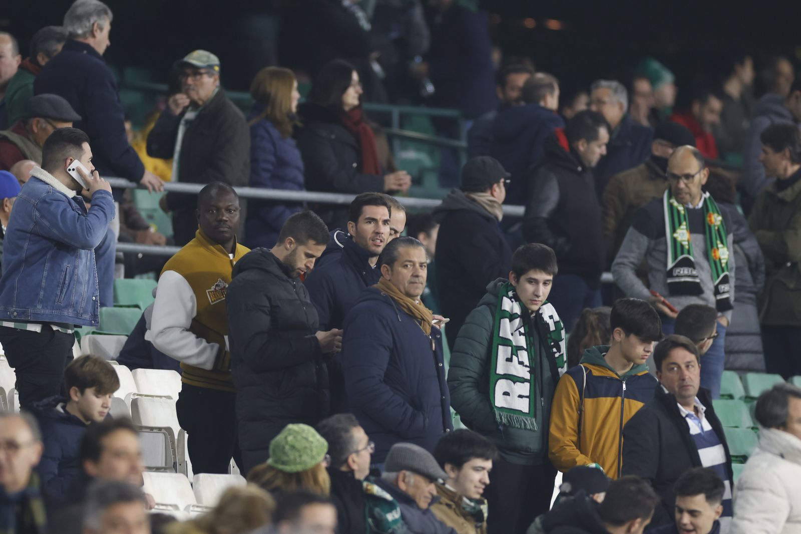 Búscate en las fotos del Betis-Barcelona