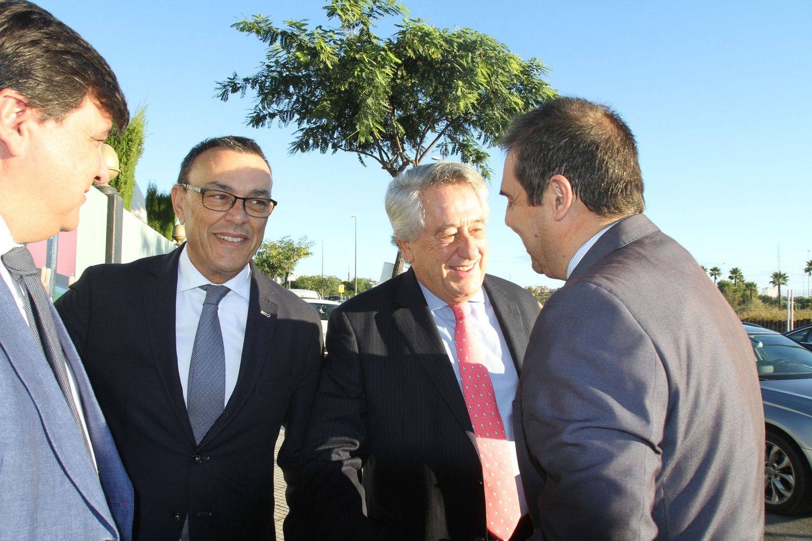 Imágenes del Desayuno Informativo del Grupo Joly con Javier Targhetta