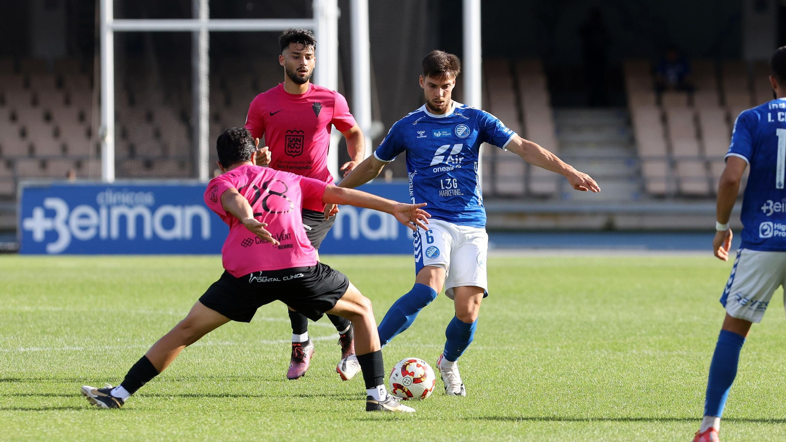 Imágenes del Xerez DFC contra San Fernando CD en Chapín