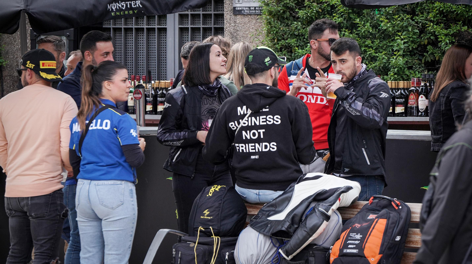 Imágenes del ambientazo en Jerez el viernes de Gran Premio de motos