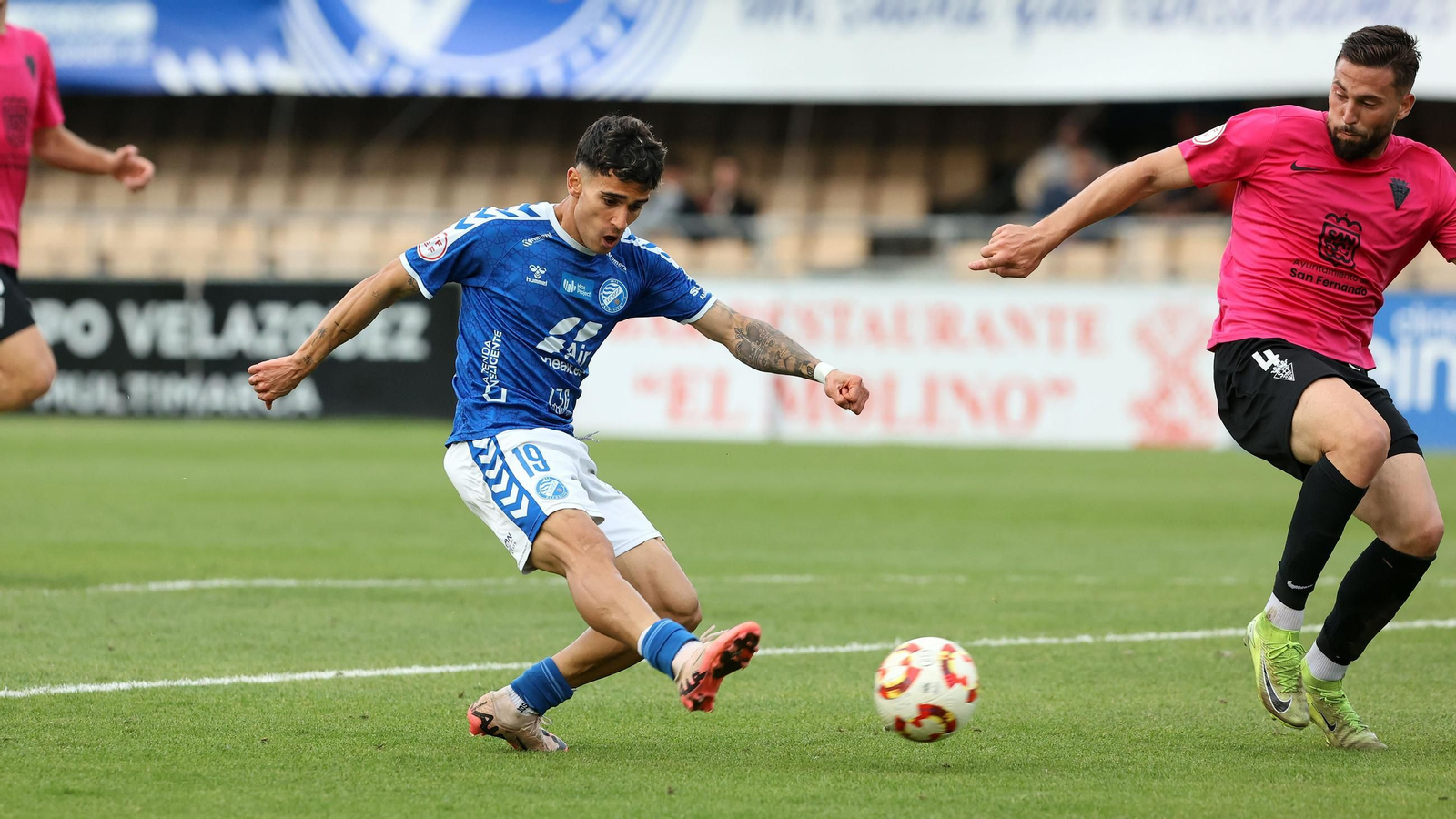 Imágenes del Xerez DFC contra San Fernando CD en Chapín