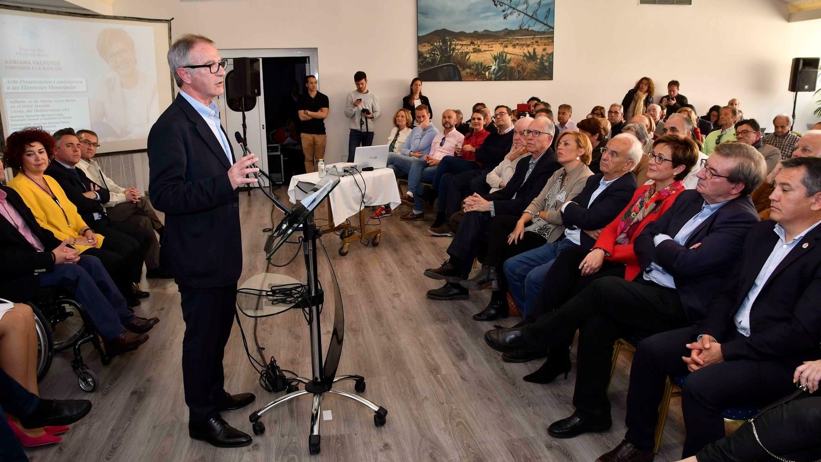 El ministro José Guirao encabeza la candidatura del PSOE de Almería