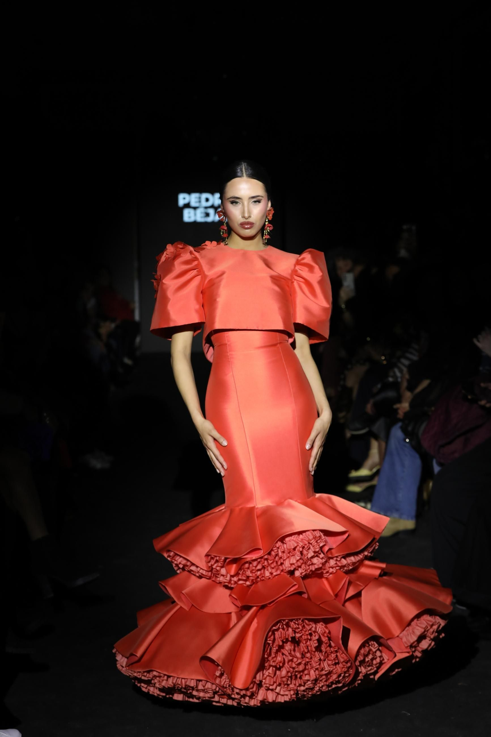Los trajes de flamenca más en tendencia vistos en la Pasarela Flamenca Granada 2025