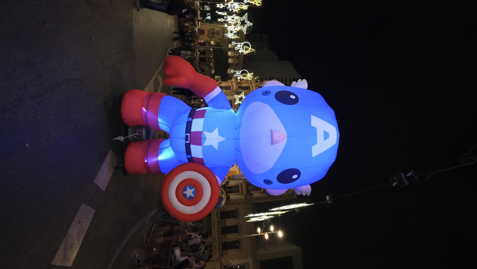 Imágenes de la Cabalgata de los Reyes Magos en Almería