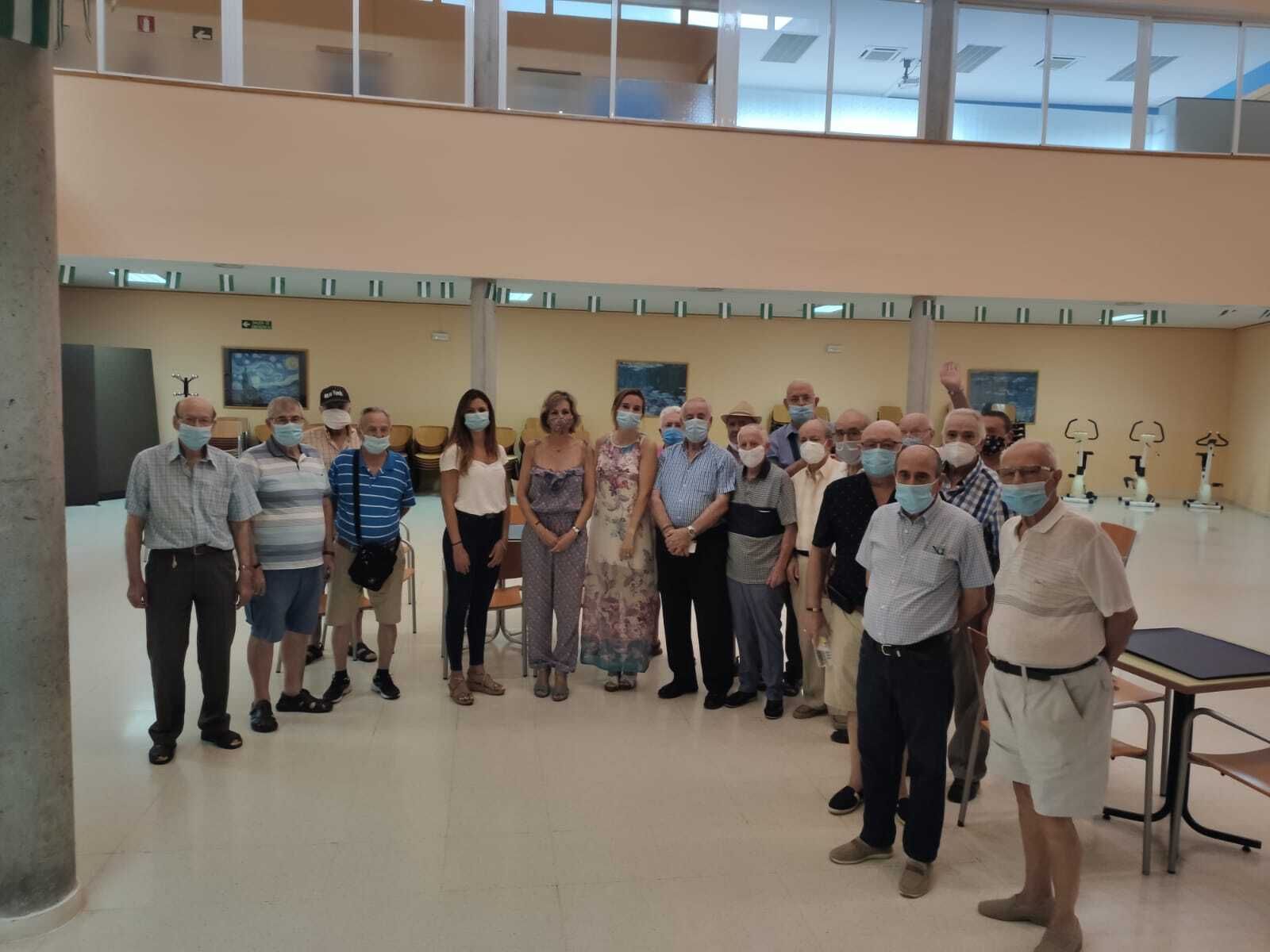 Visita de Inmaculada Troncoso al centro de Fuensanta-Cañero.