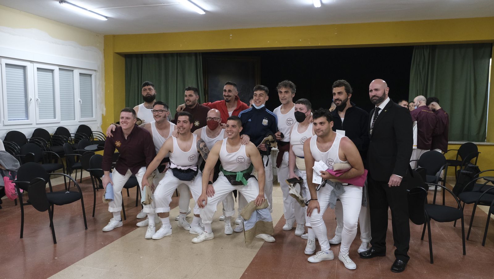 Fotogalería de la procesión de Unidad por el Barrio de Piedras Redondas. Almería