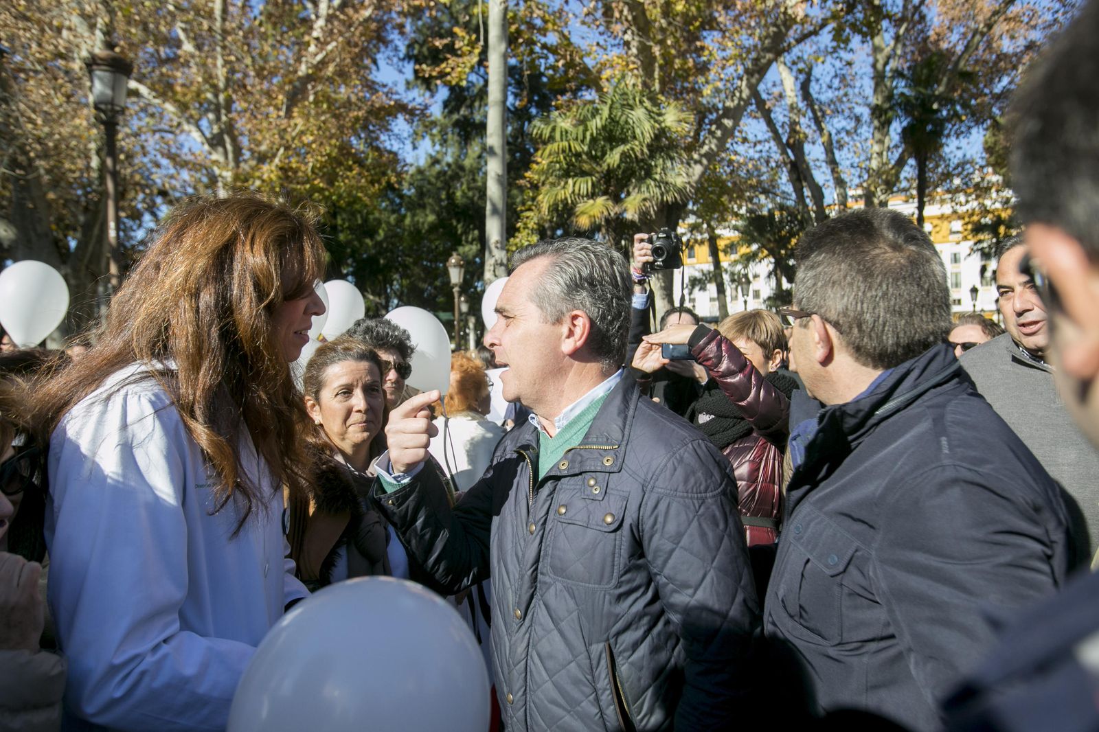 La marea blanca, en Sevilla