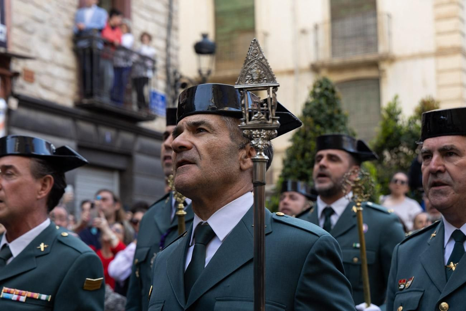 Las cofradías de la Vera Cruz, Expiración y Gran Poder lucen sus cortejos en la calle