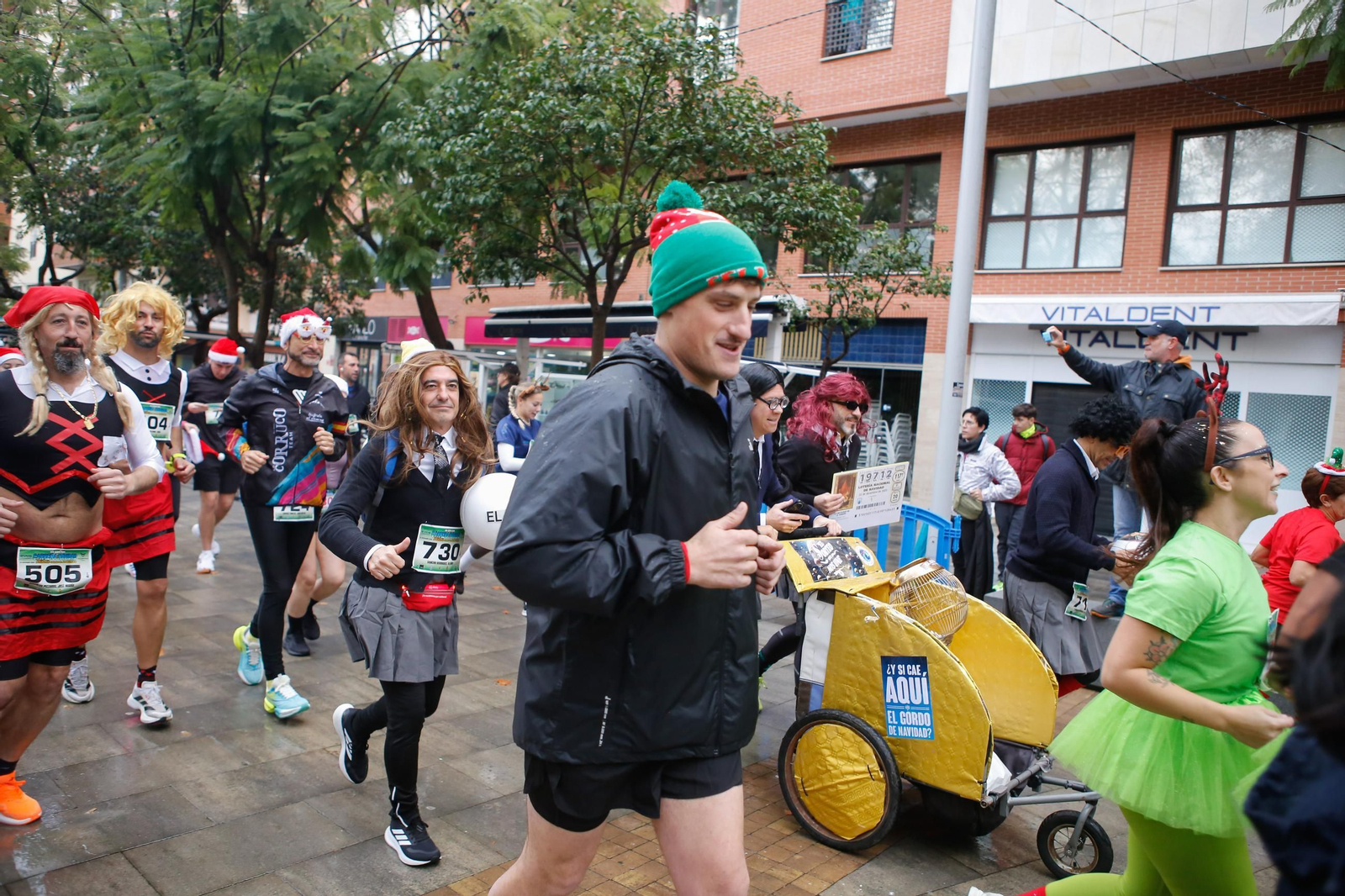 Búscate en la XII Carrera de Navidad de Algeciras