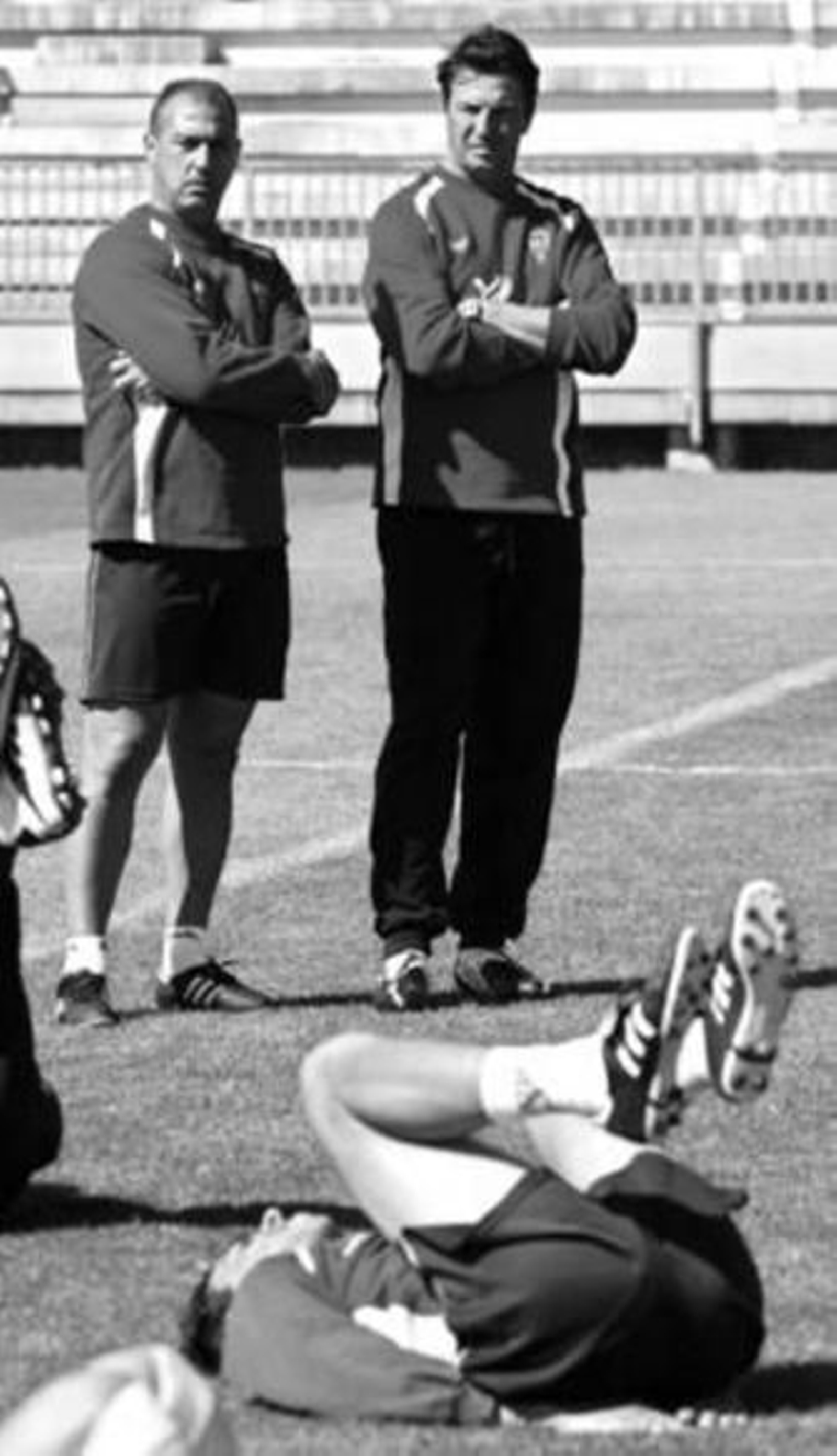 Luna Eslava y José supervisan una sesión del curso anterior.