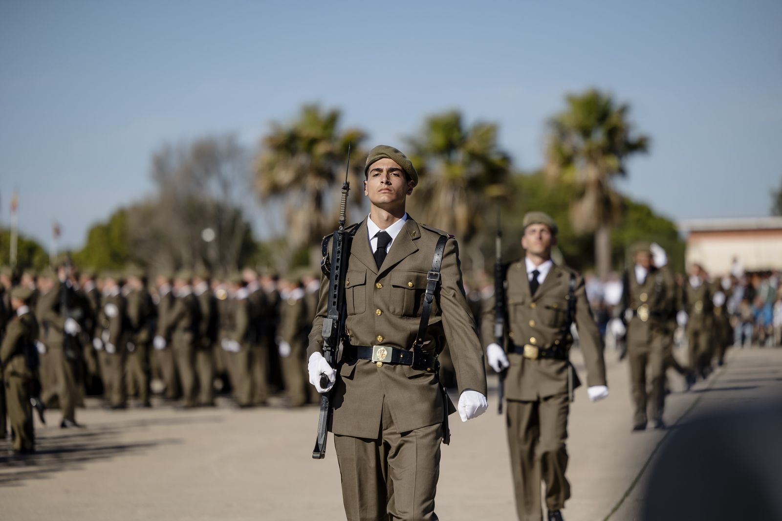 Las imágenes de la multitudinaria Jura de Bandera en Camposoto