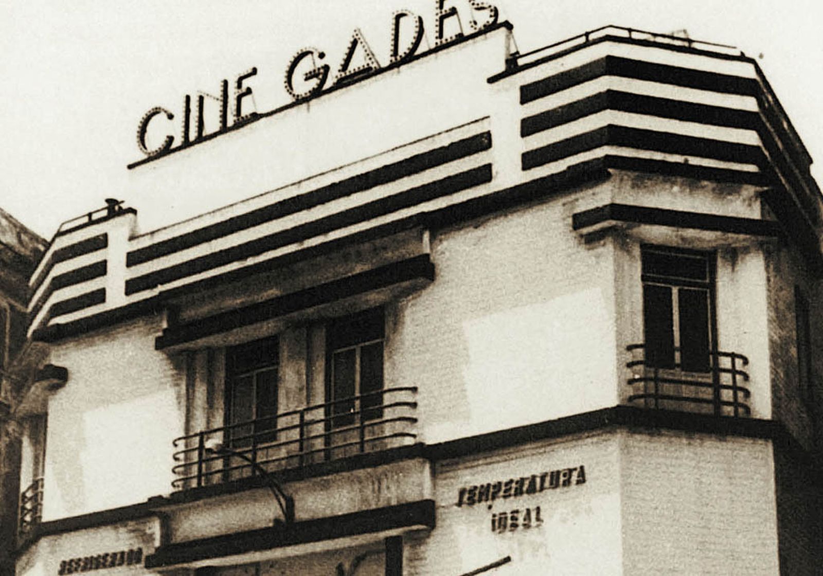 1942 hace 75 añosEstreno de la película Raza en el Cine Gades