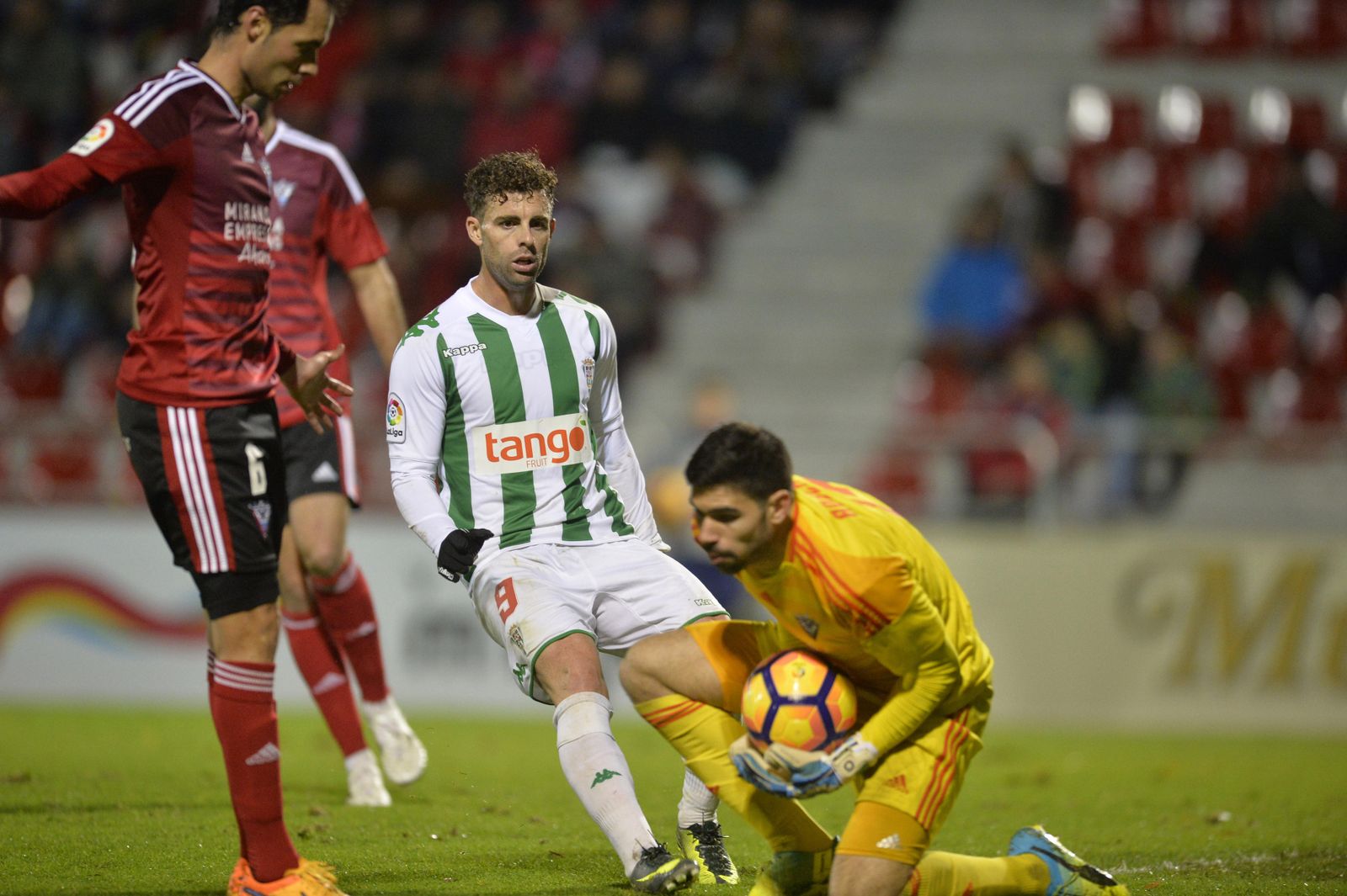 Las imágenes del Mirandés-Córdoba