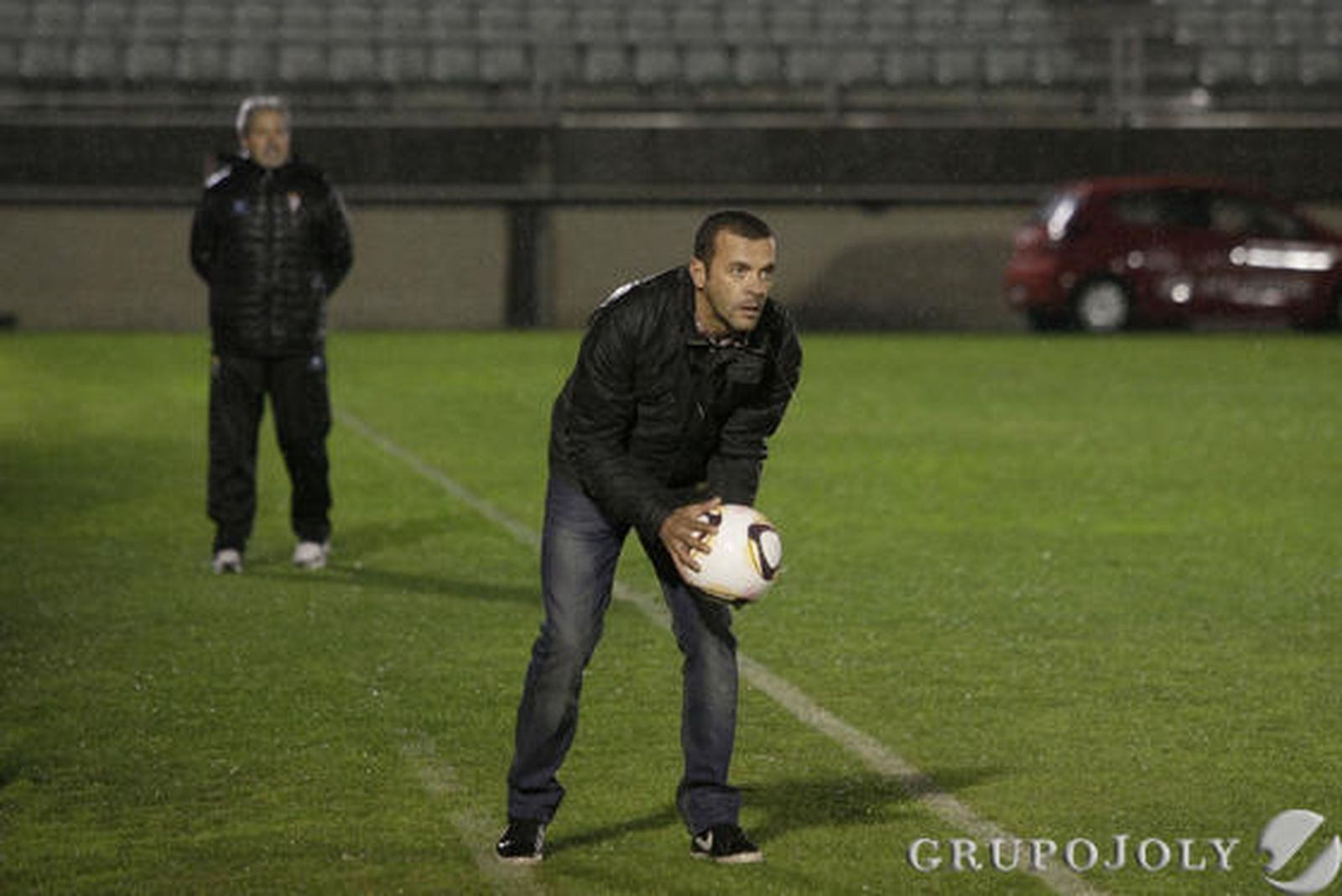 El Algeciras se aleja aún más de la zona de liguilla al perder en el Nuevo Mirador ante el San Fernando./Fotos:Erasmo Fenoy

Foto: Erasmo Fenoy