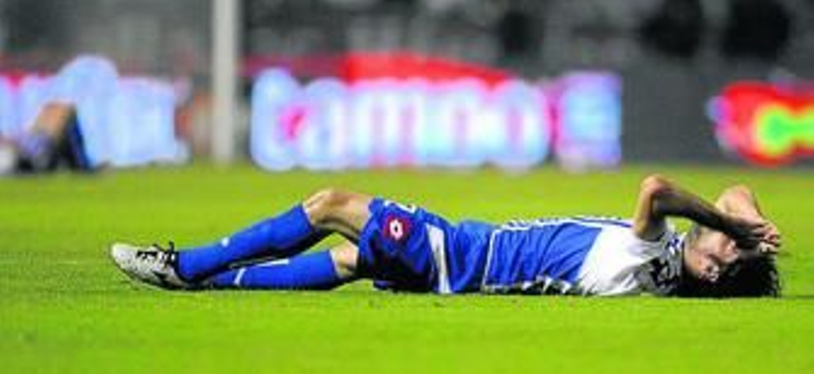 Juan Rodríguez, abatido tras la derrota del Deportivo.