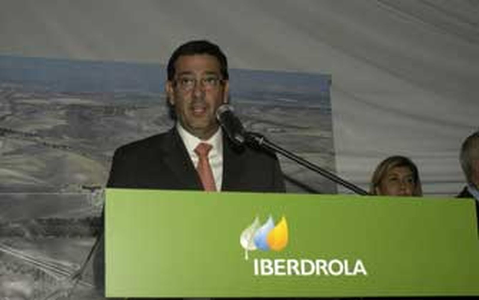 Iberdrola se afianza en Cádiz con un parque industrial en Jédula
