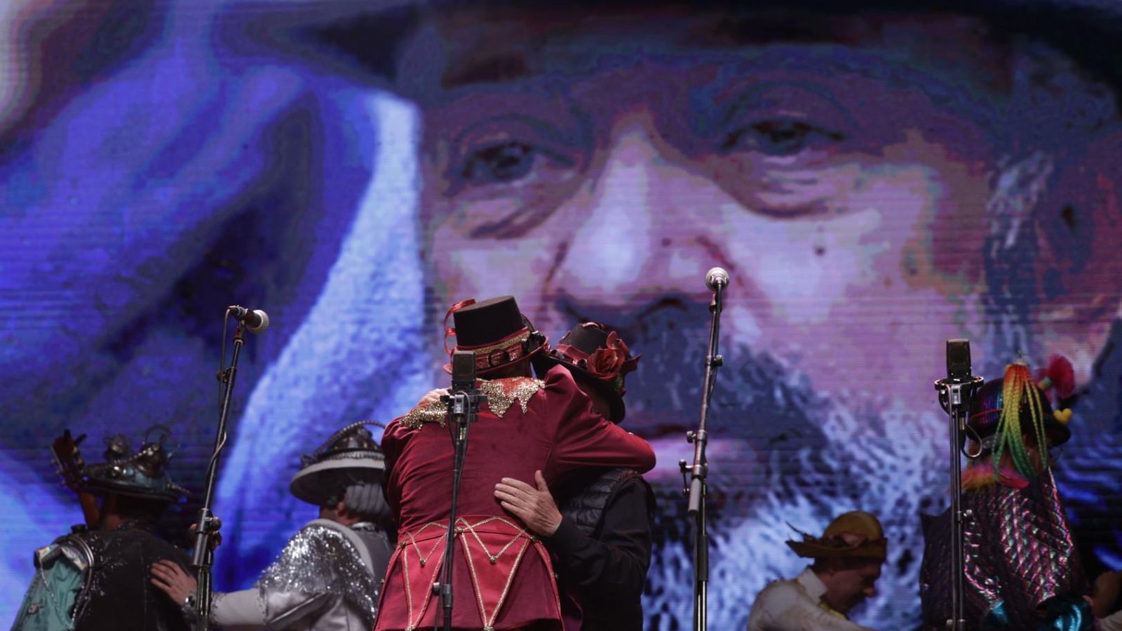 Búscate entre las mejores imágenes de la quema del dios Momo