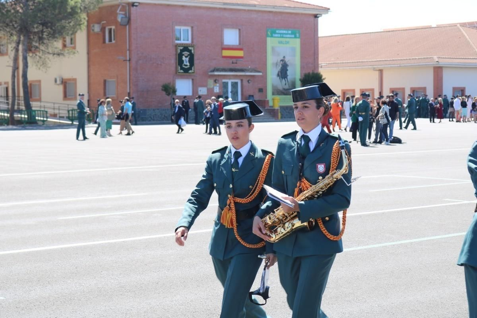 En imágenes: así ha sido la jura de bandera de la Guardia Civil presidida por el rey Felipe VI