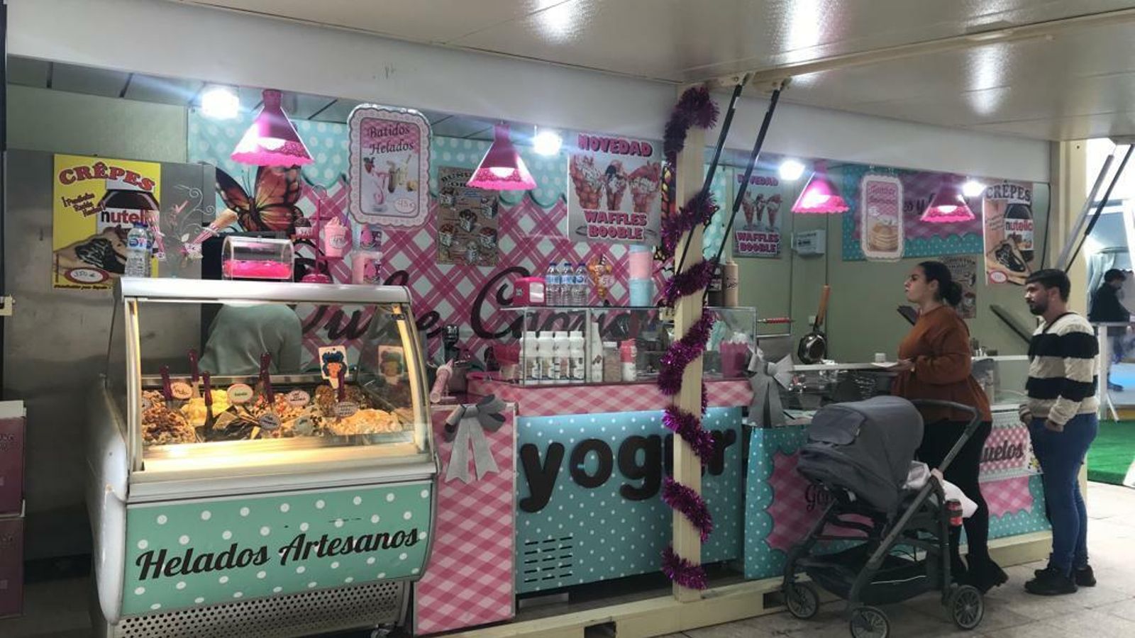 Zona de gastronomía navideña totalmente artesanal.