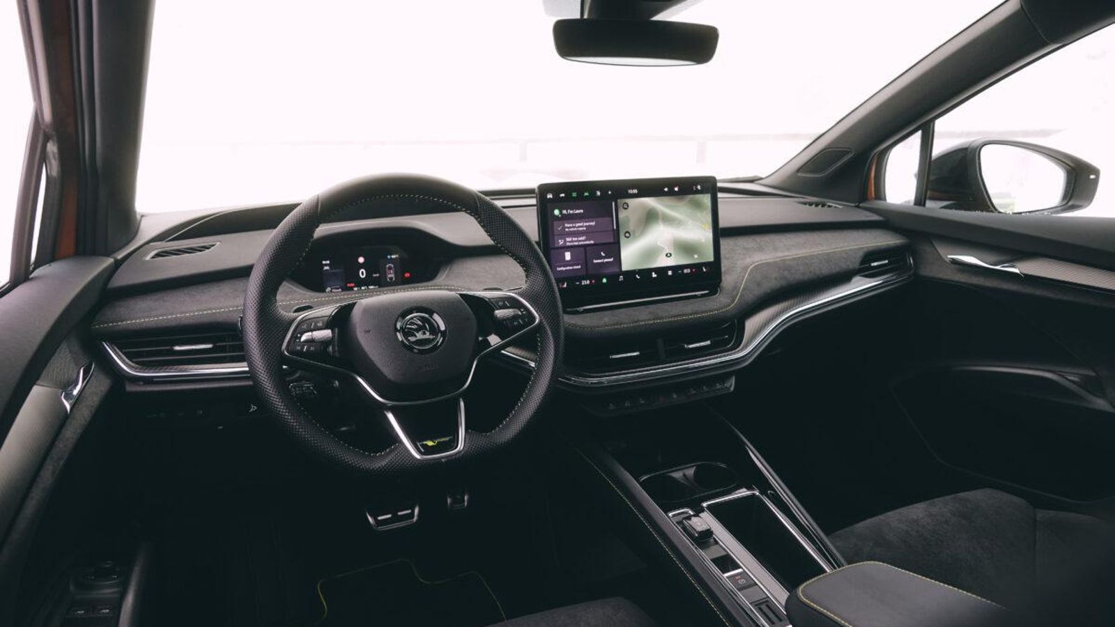 De cara al año que viene, mejora la interfaz de la pantalla central. También se produce una optimización del navegador.