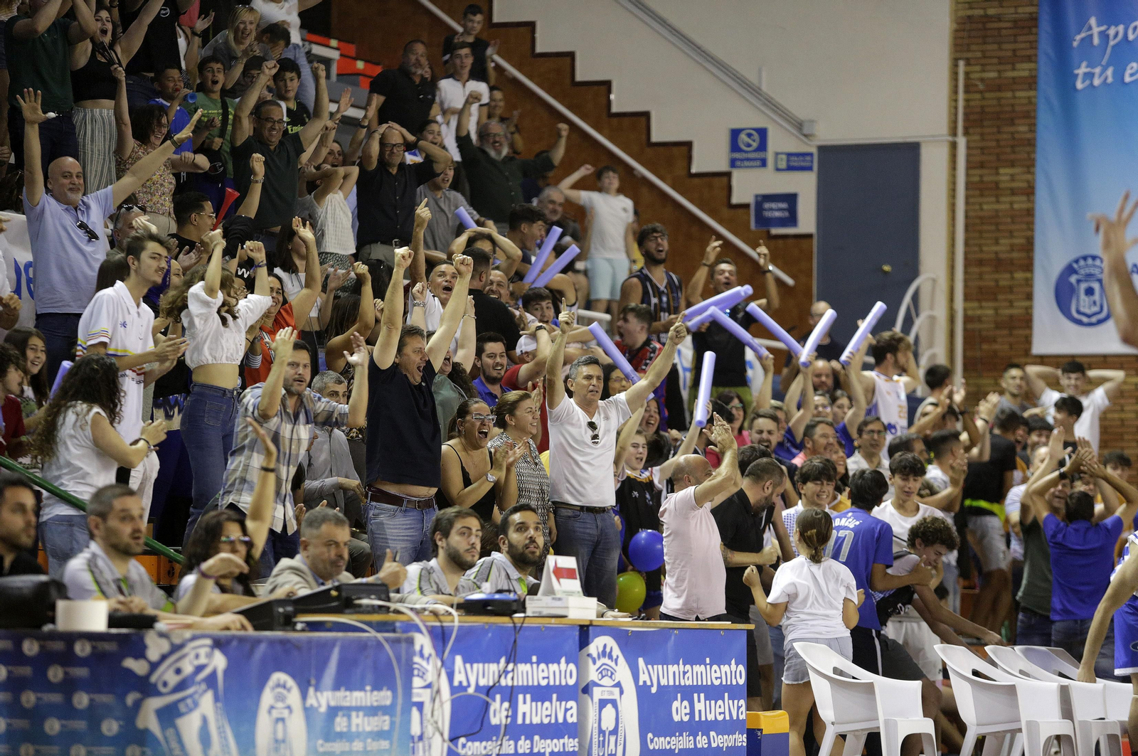 Imágenes del UE Mataró-Huelva Comercio en el Andrés Estrada
