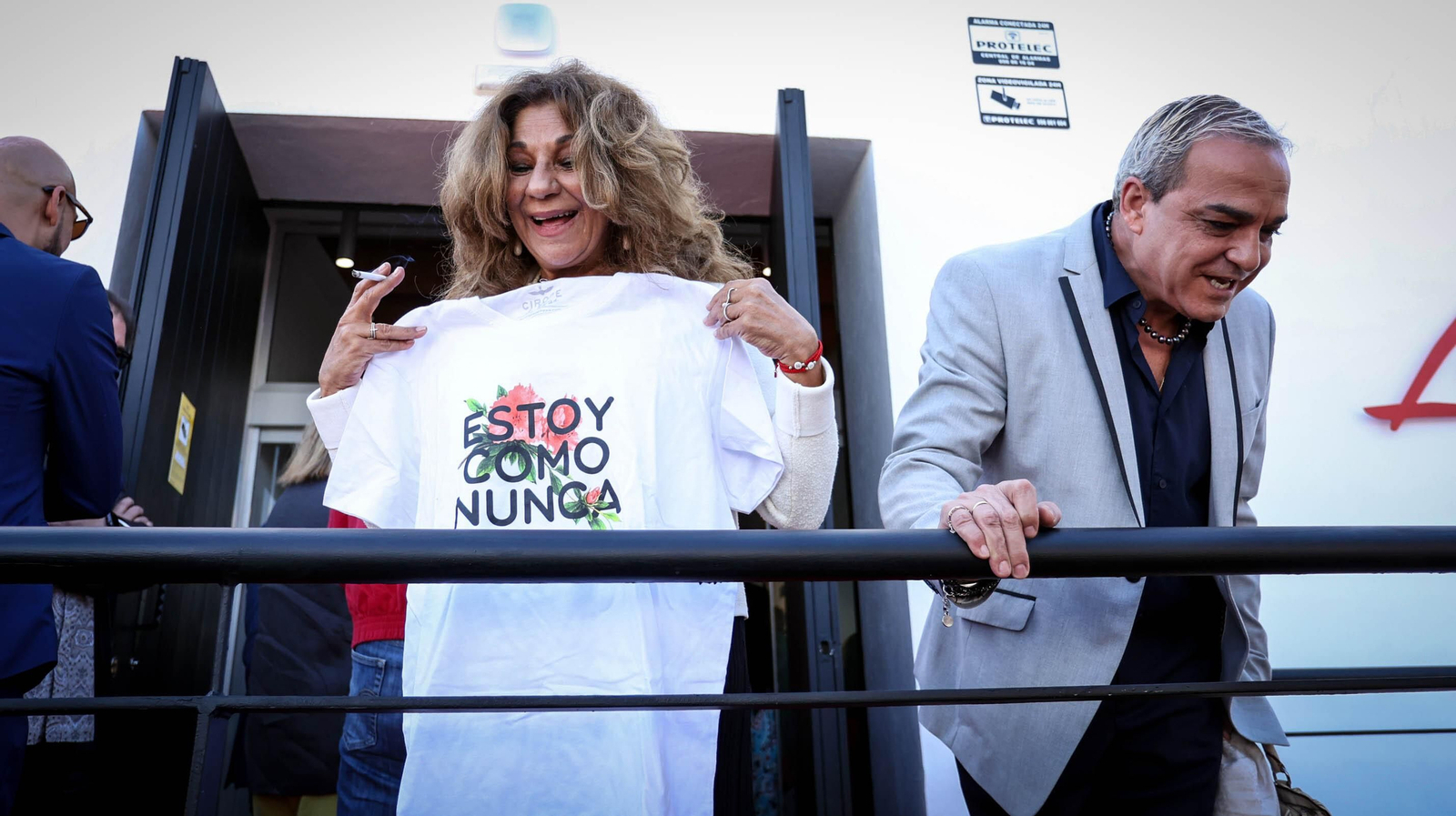 Toda la familia de Lola Flores y muchos famosos en Jerez en la inauguración de su Centro Cultural Toda la familia de Lola Flores y muchos famosos en Jerez en la inauguración de su Centro Cultural