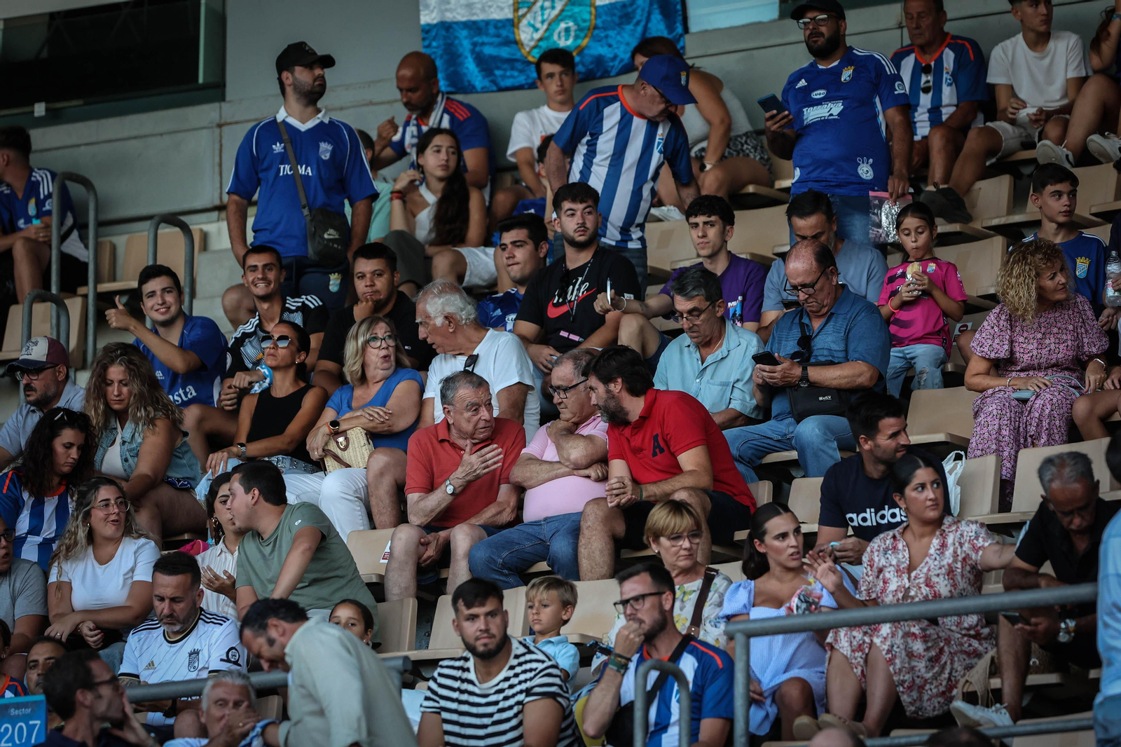 Búscate en el partido del Xerez CD - Lucena