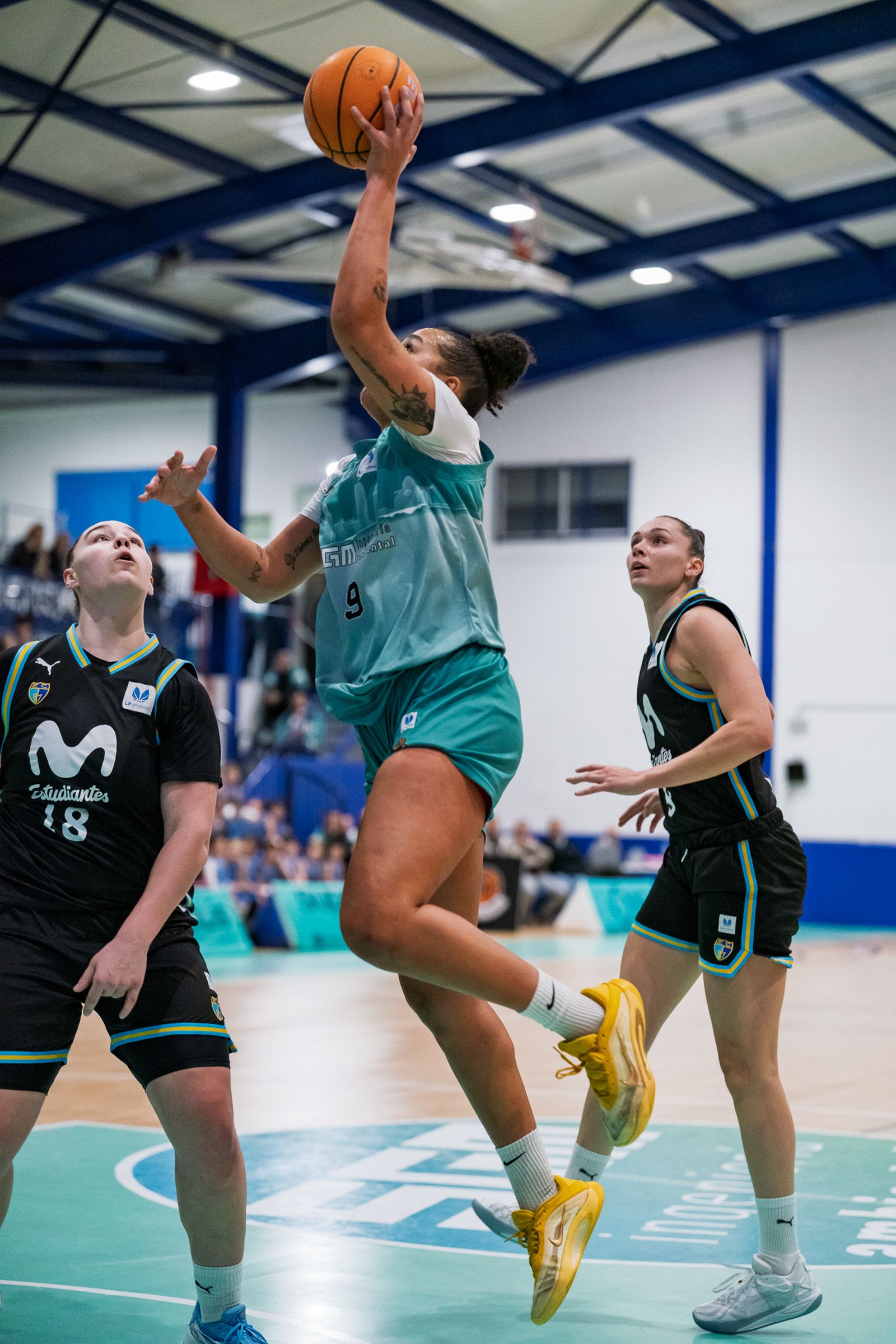 El CAB Estepona se va al parón tras caer ante el Estudiantes (72-80)