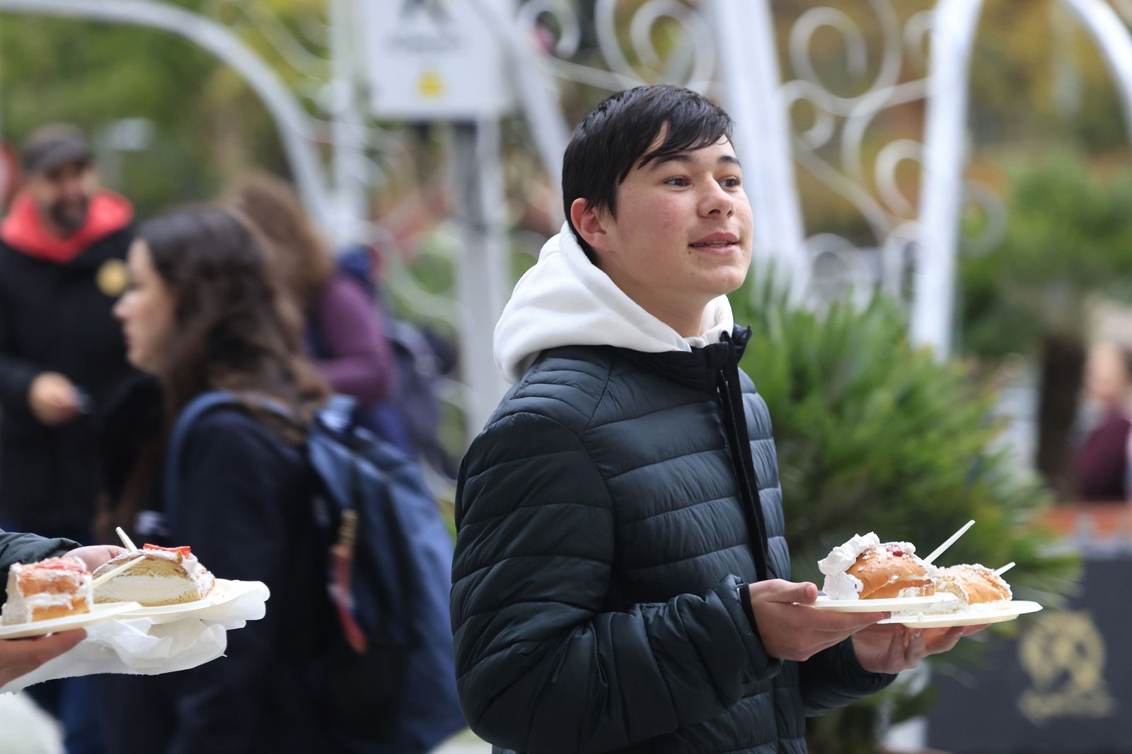 Las fotos del roscón de Reyes solidario en Algeciras
