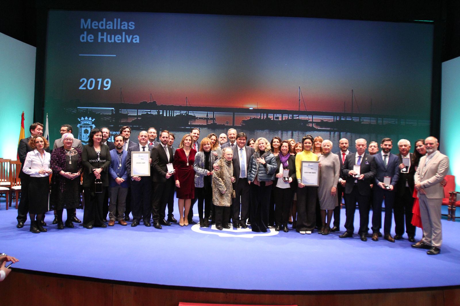 Imágenes de la entrega de las medallas de Huelva