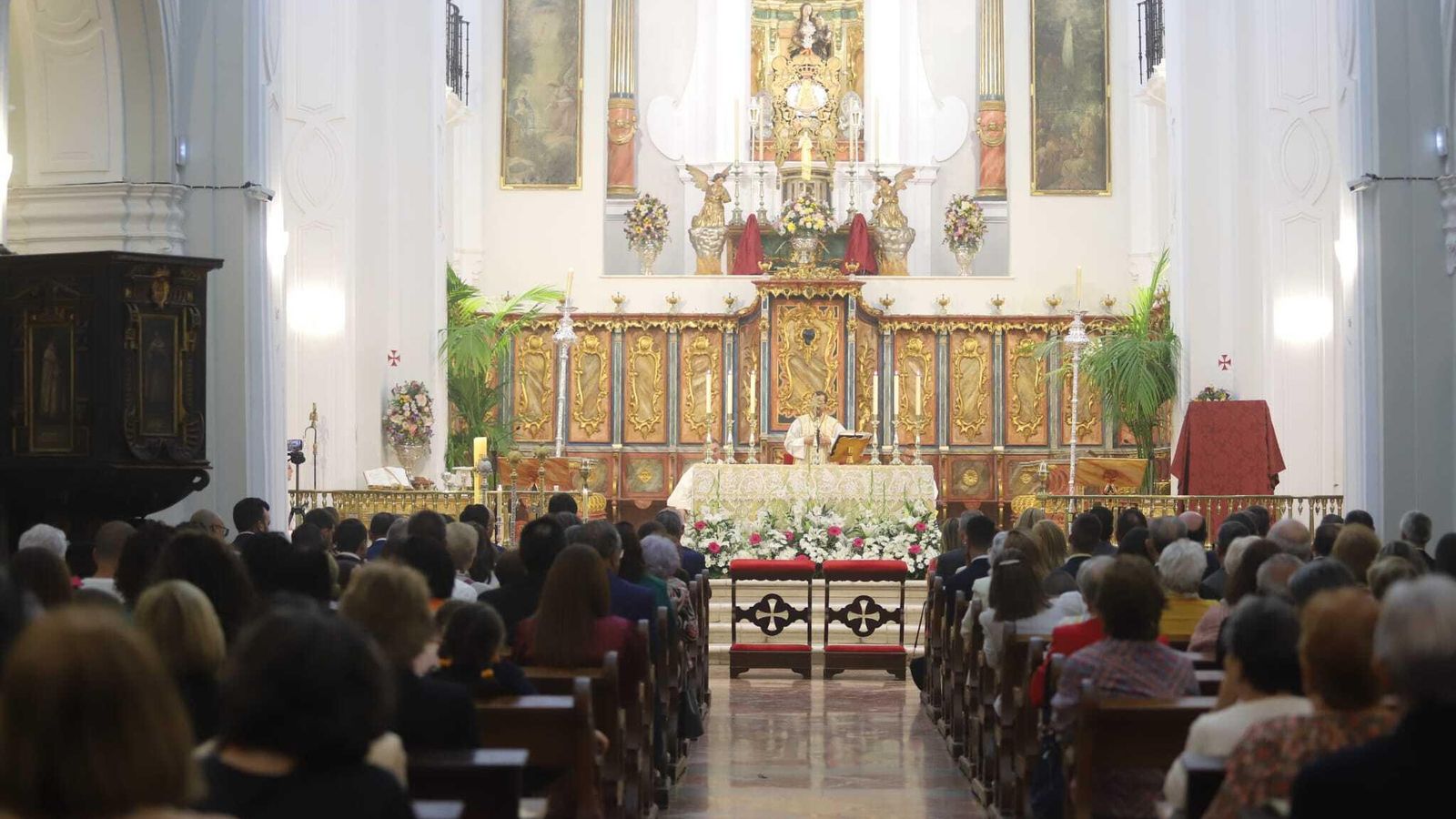 La misa en la Catedral de La Merced.