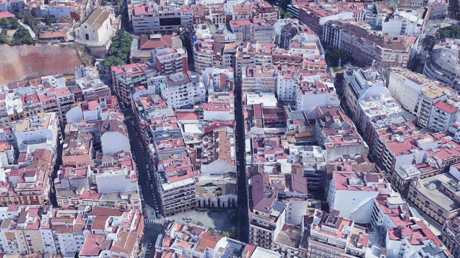 Vista de las calles La Palma e Isaac Peral en el centro,, con la plaza de Lino en medio.