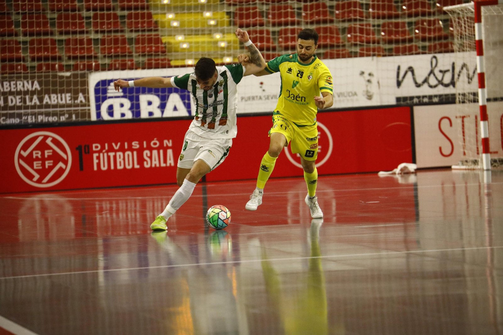 Las mejores fotos de la victoria del Córdoba Futsal ante el Jaén Paraíso Interior
