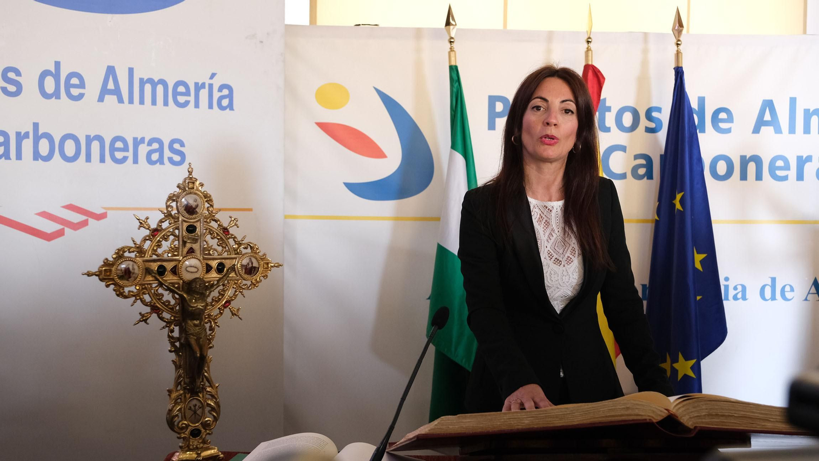 La toma de posesión de Rosario Soto como presidenta del Puerto de Almería