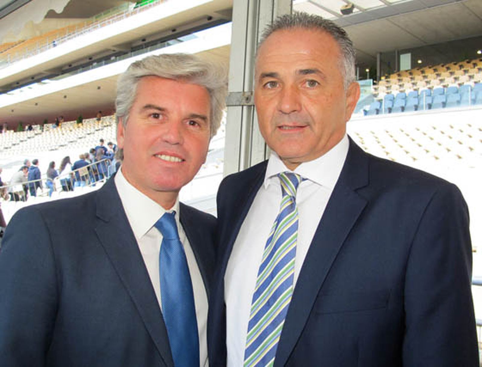 Miguel Guillén, presidente del Real Betis Balompié y Rafael Gordillo, presidente de la Fundación Real Betis Balompié.

Foto: Victoria Ramírez