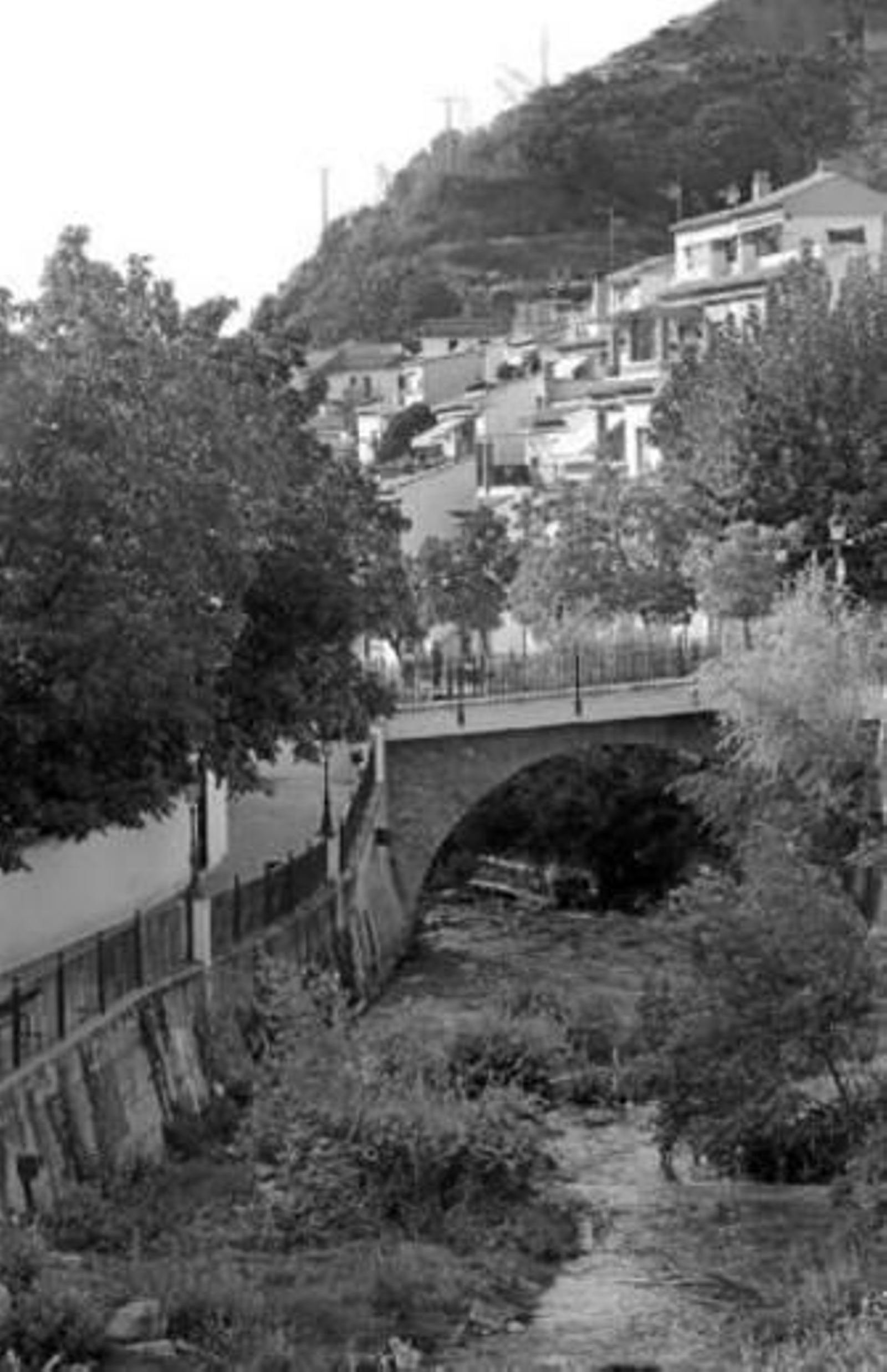 El entorno natural da a Monachil una imagen única.