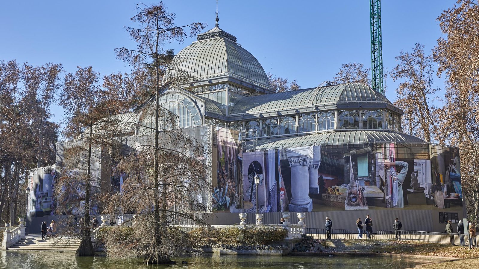 Lona de Tornero que cubre el Palacio de Cristal.