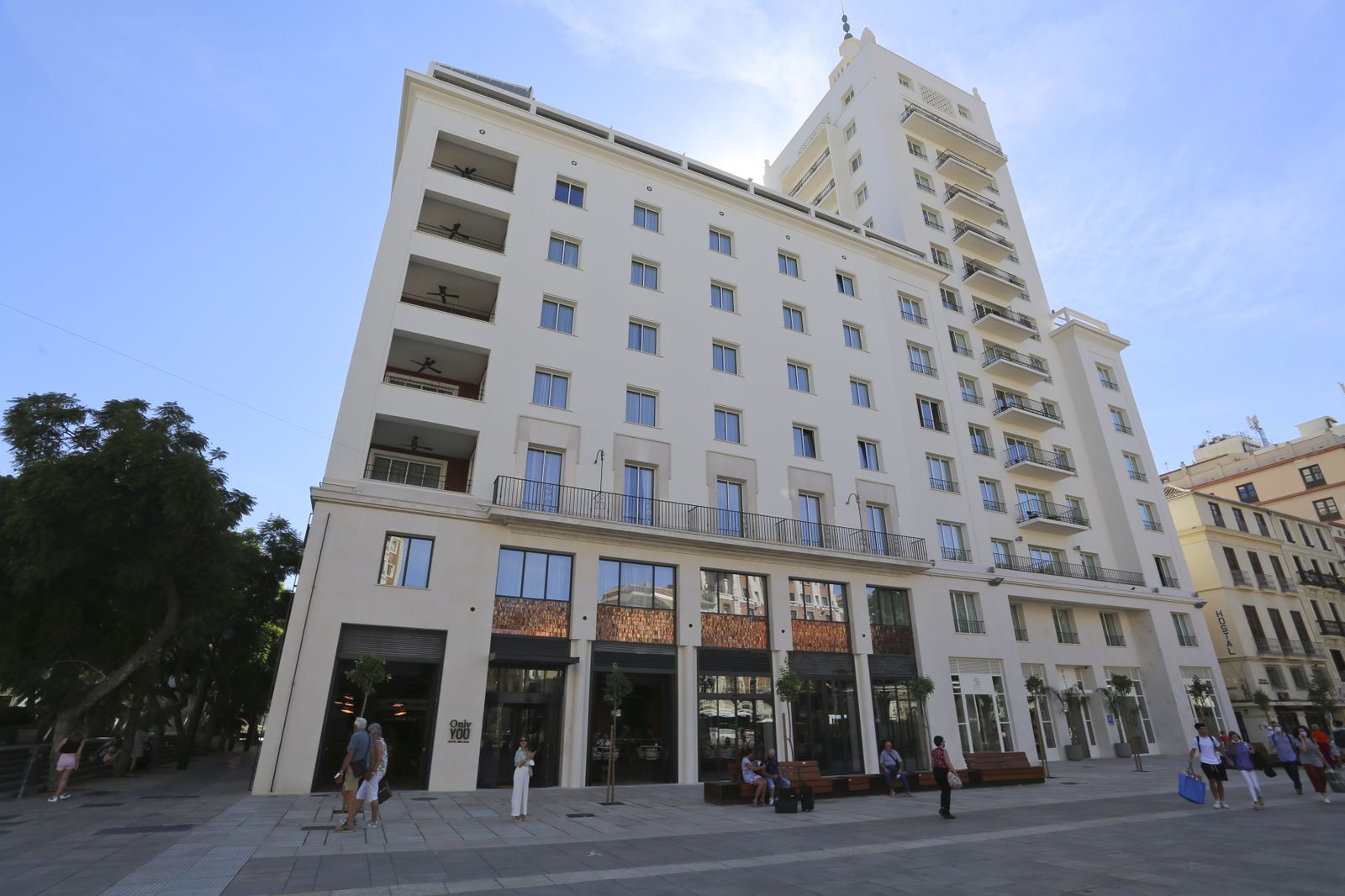 La inauguración del hotel Only You de la Equitativa