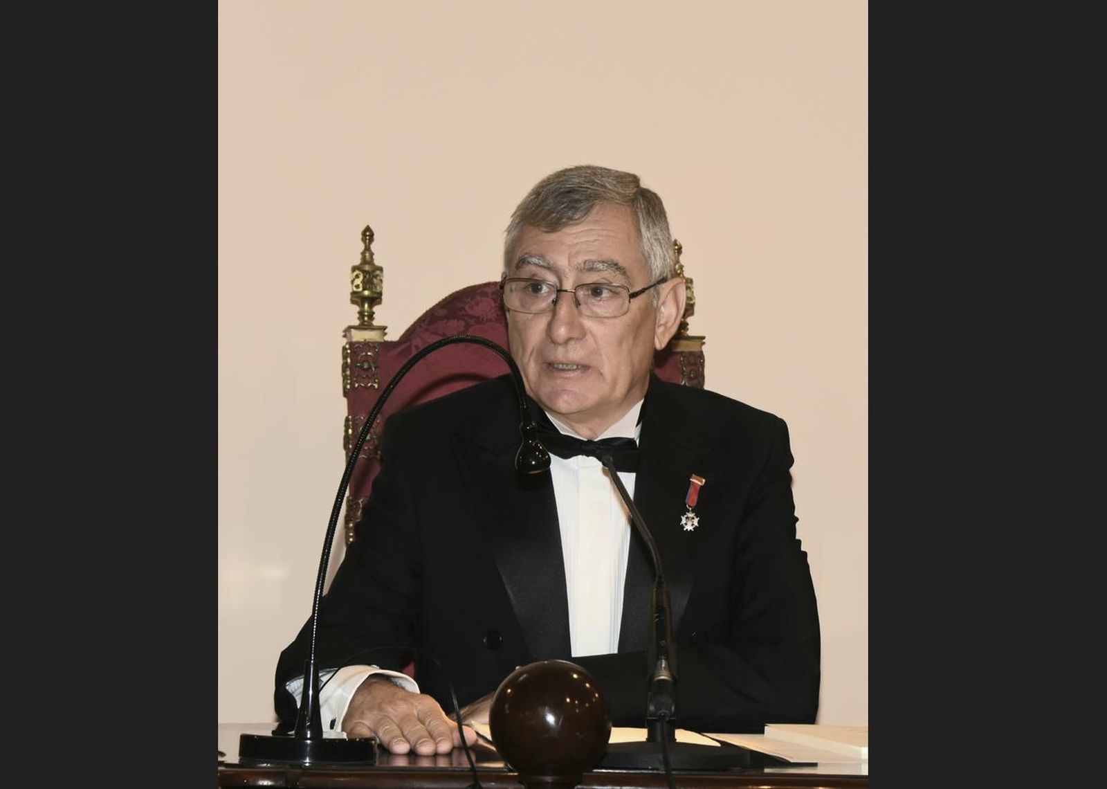 José Manuel de Paúl, durante su discurso de ingreso en la Academia de Legislación